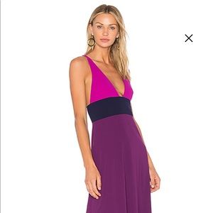 Elegantly flirtatious color block evening gown